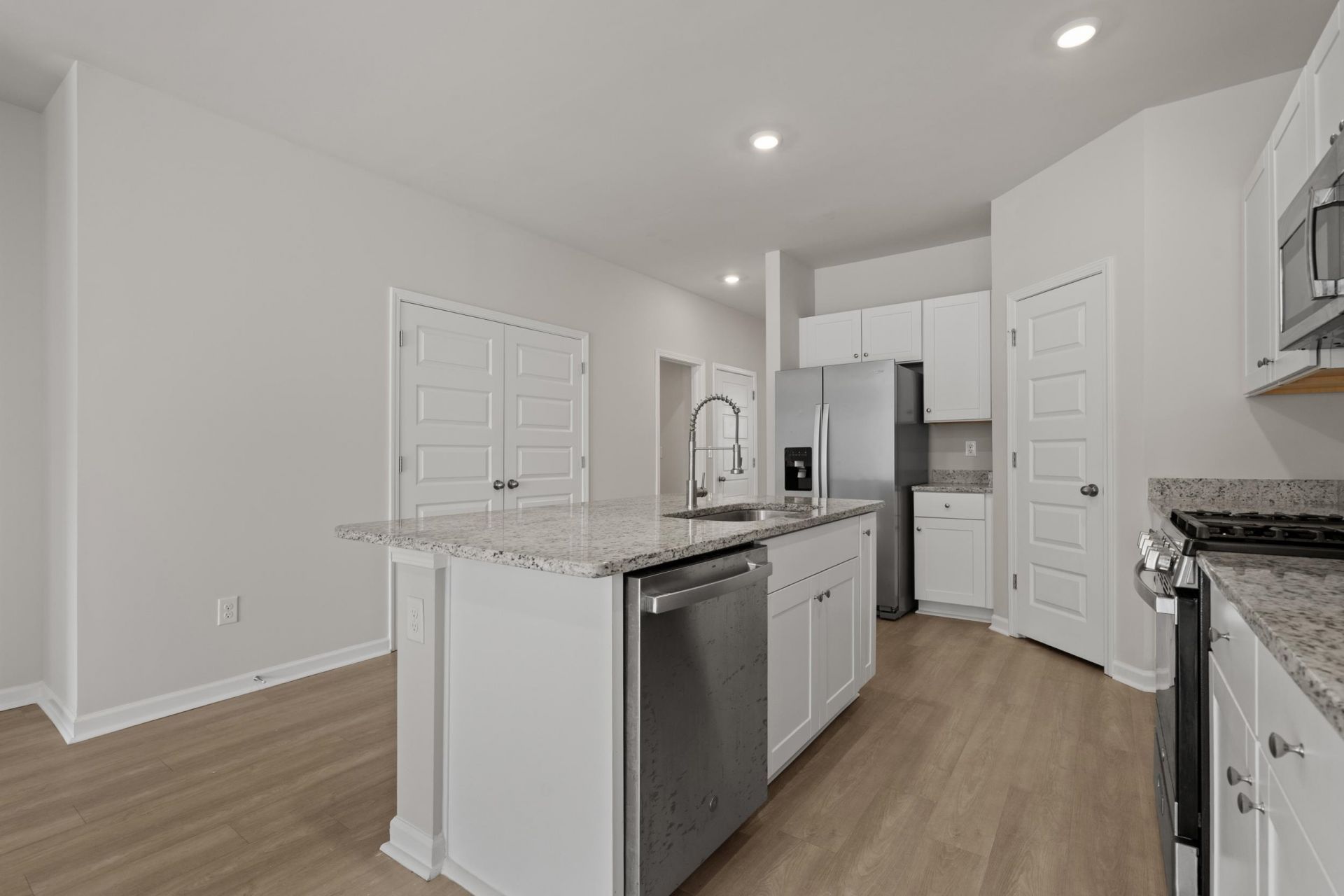 5059 Georgetown Dr. Photo 18