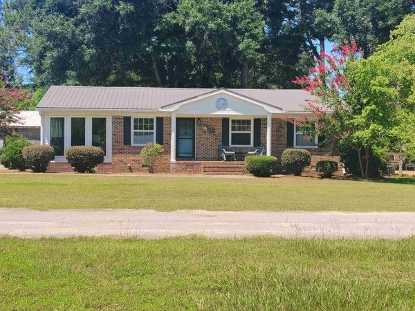 558 Elm Elm St. , Fair Bluff, SC 28439