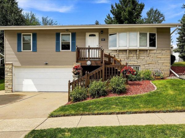 1505 Lucy Drive, Dubuque, IA 52002