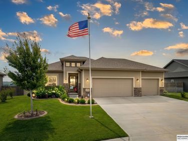 2726 N 191 Avenue, Elkhorn, NE 68022