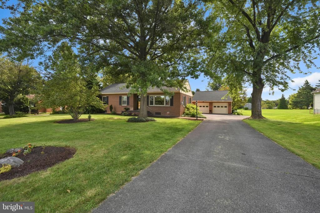 29 FAIRFIELD STREET, CARLISLE, PA 17013