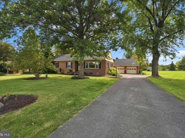 29 FAIRFIELD STREET, CARLISLE, PA 17013
