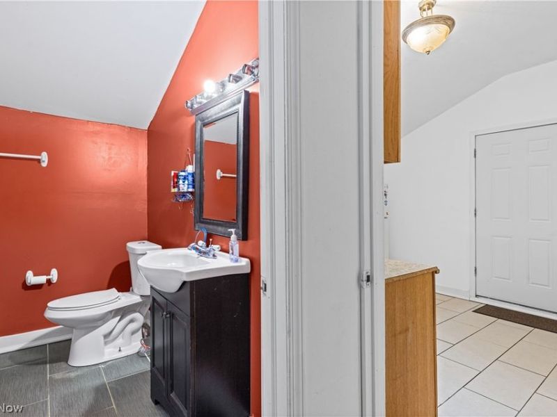 3417 Wade Avenue, Cleveland, OH 44113 Photo 6