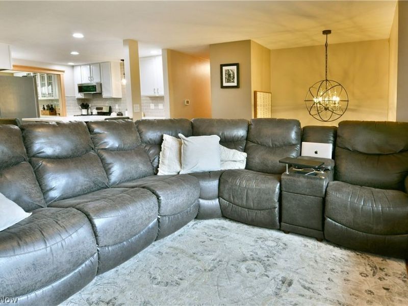 190 Wall Drive, Cortland, OH 44410 Photo 24