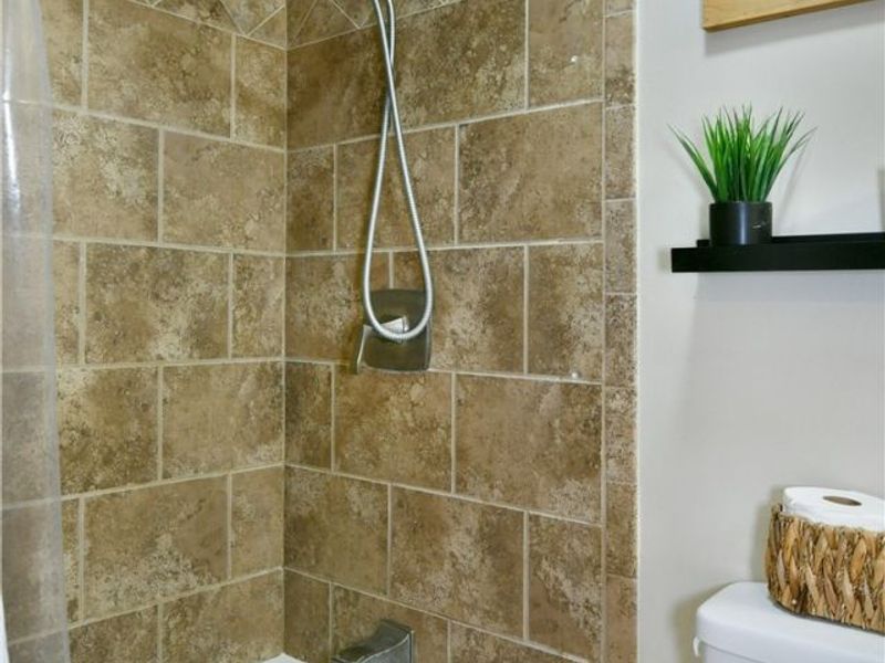 190 Wall Drive, Cortland, OH 44410 Photo 27