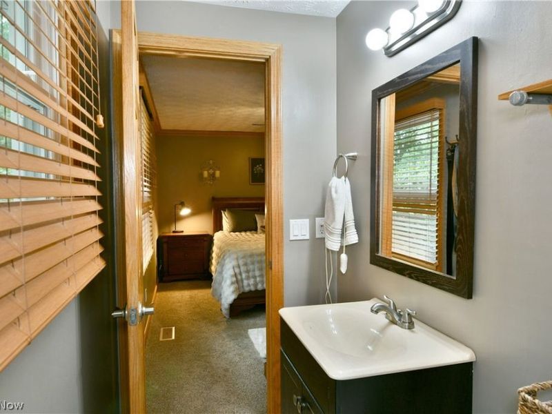 190 Wall Drive, Cortland, OH 44410 Photo 36
