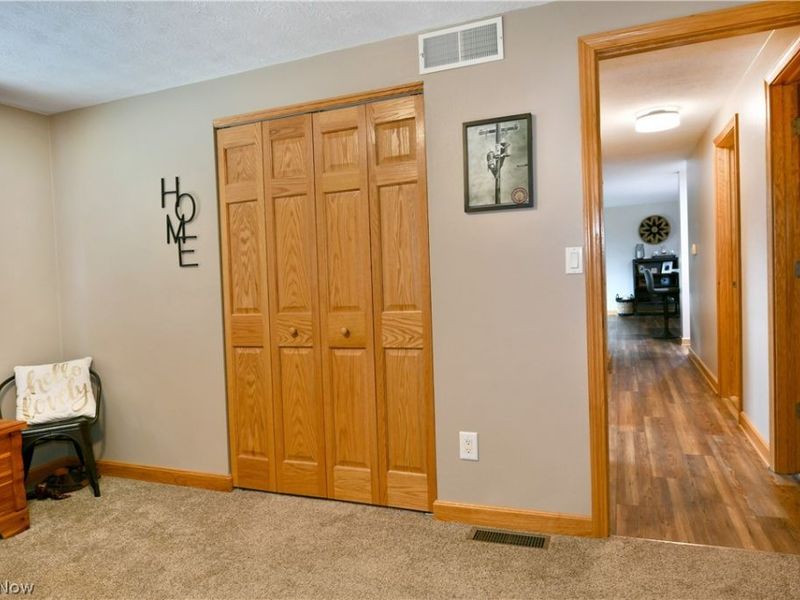 190 Wall Drive, Cortland, OH 44410 Photo 37