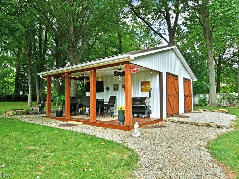 190 Wall Drive, Cortland, OH 44410 Photo 9