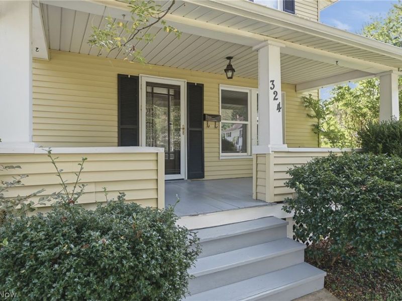 324 Tuscarawas Avenue NW, Brewster, OH 44613 Photo 3