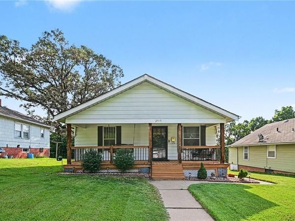 2515 N 4th Street, St Joseph, MO 64505
