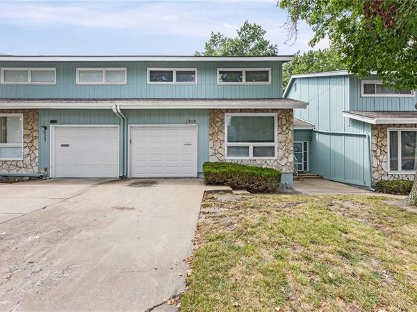 6559 W 49th Street, Mission, KS 66202
