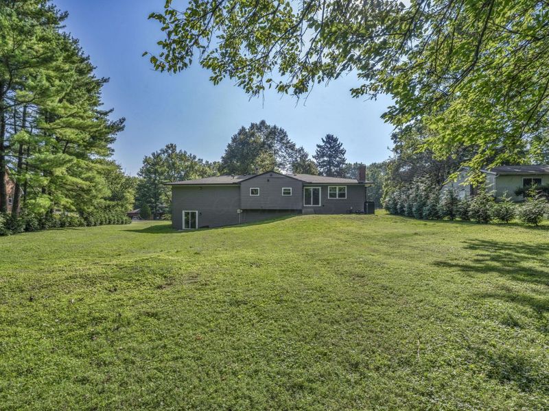 13811 Carriage Lane NW, Pickerington, OH 43147 Photo 2