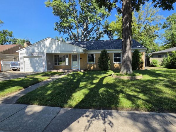 21 Crestview Terrace , Buffalo Grove, IL 60089