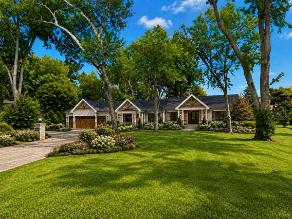 1920 Lockwood Drive , Green Oaks, IL 60048