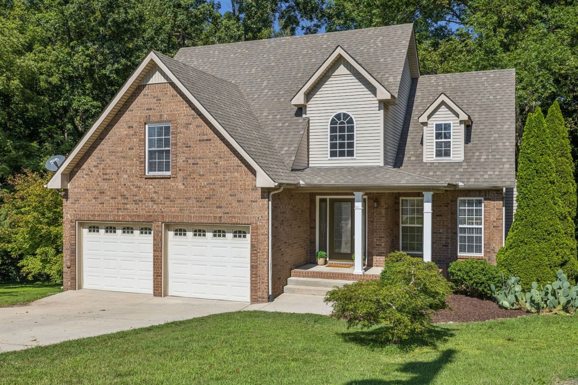 6010 Woodview Ct, Greenbrier, TN 37073 Main Photo