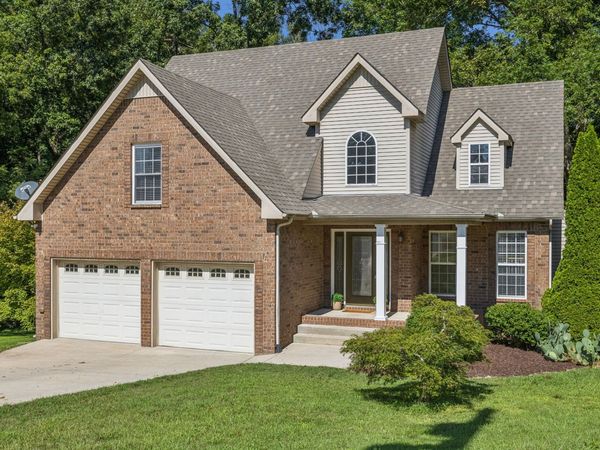 6010 Woodview Ct , Greenbrier, TN 37073