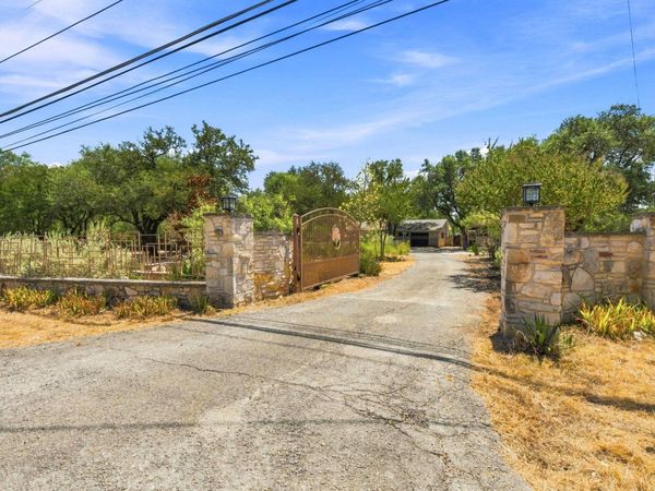 3809 Wyldwood RD, Austin, TX 78739