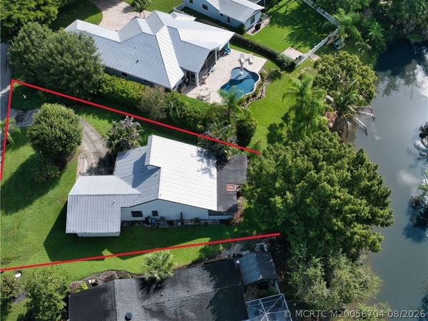 496 SE Cardinal Trail , Stuart, FL 34997