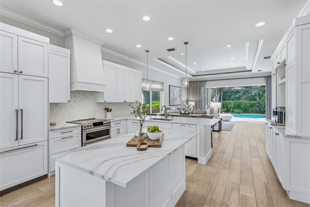 9202 Troon Lakes Dr, Naples, FL 34109 Photo