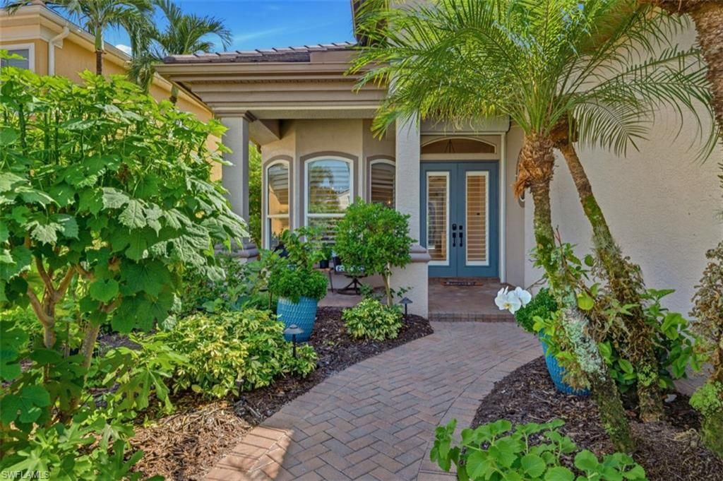 9202 Troon Lakes Dr, Naples, FL 34109 Photo