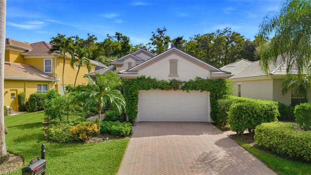 9202 Troon Lakes Dr, Naples, FL 34109 Photo