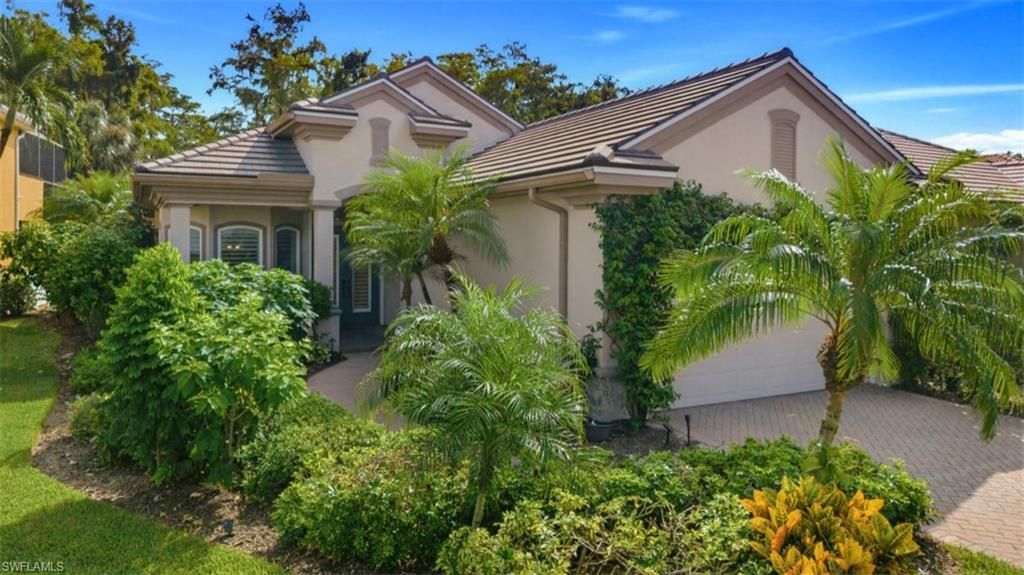 9202 Troon Lakes Dr, Naples, FL 34109 Photo
