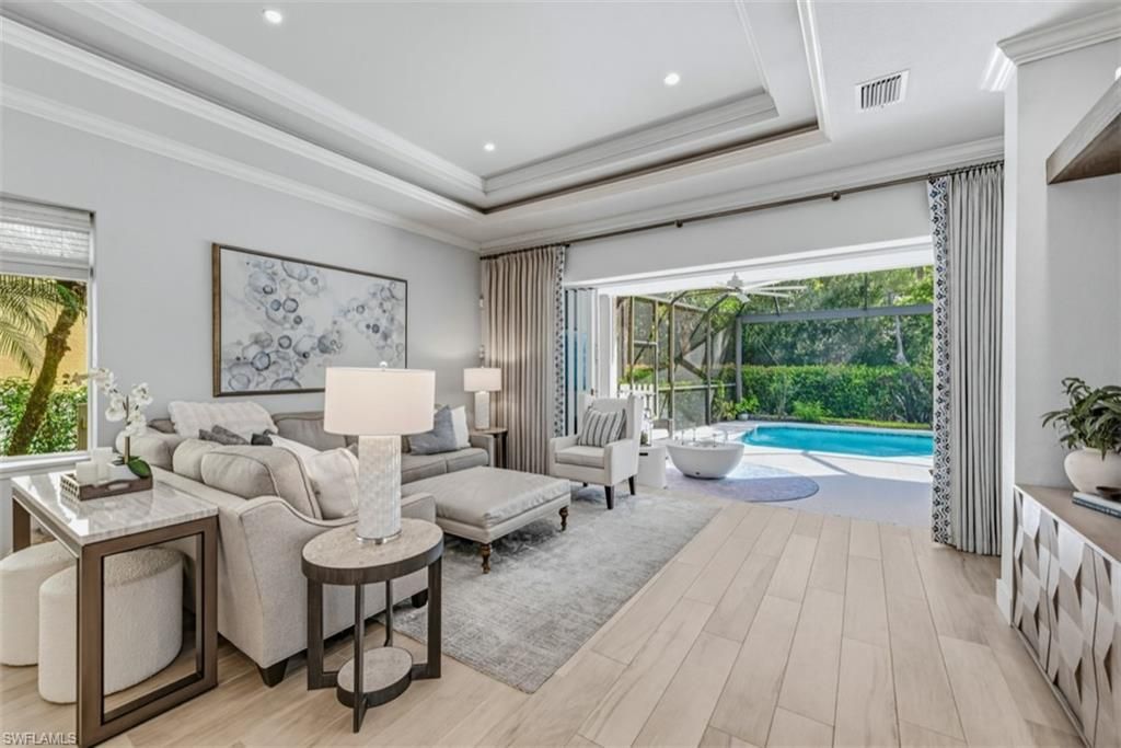 9202 Troon Lakes Dr, Naples, FL 34109 Photo