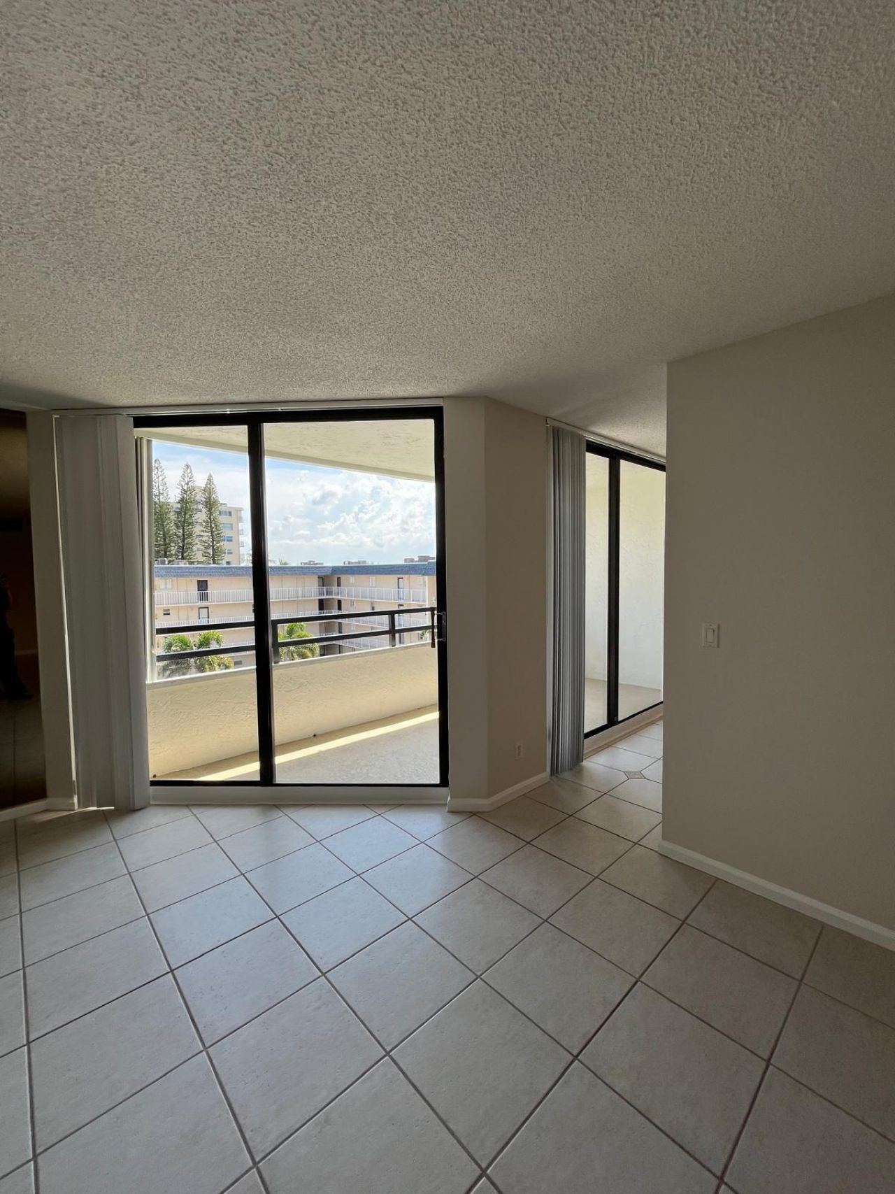 3555 S Ocean Boulevard, Unit 411, South Palm Beach, FL 33480 Photo