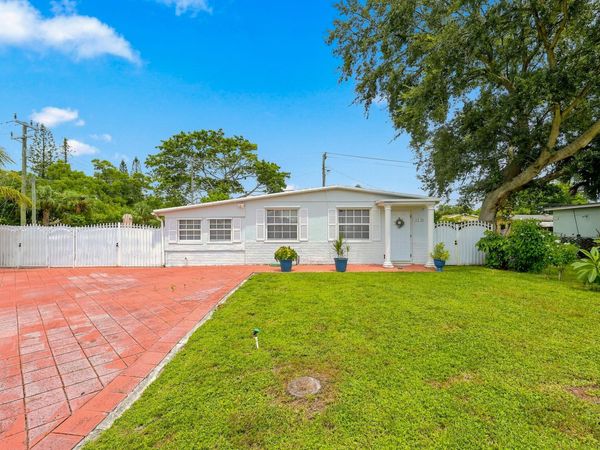 3239 DOLAN Road, Palm Springs, FL 33406