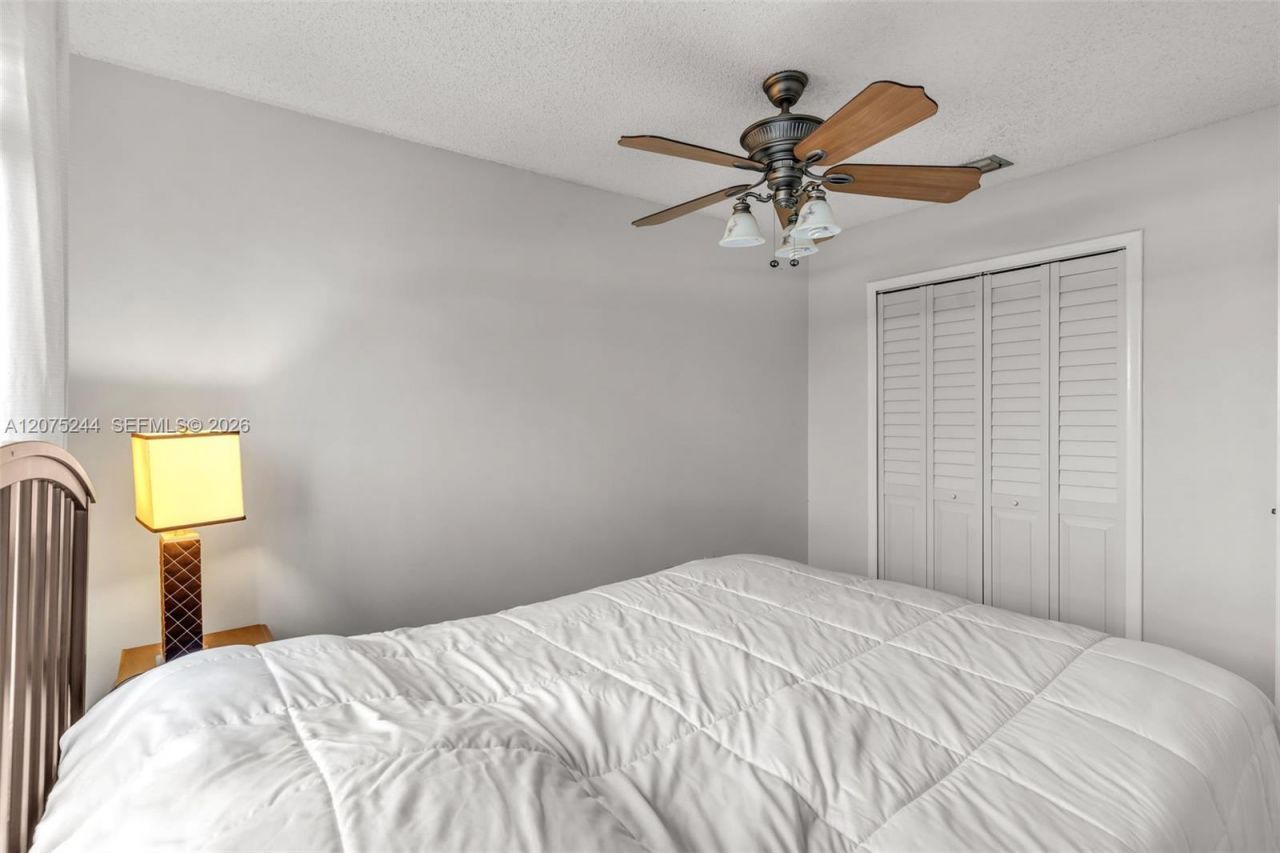 11740 NW 39th Pl , Sunrise, FL 33323 Photo