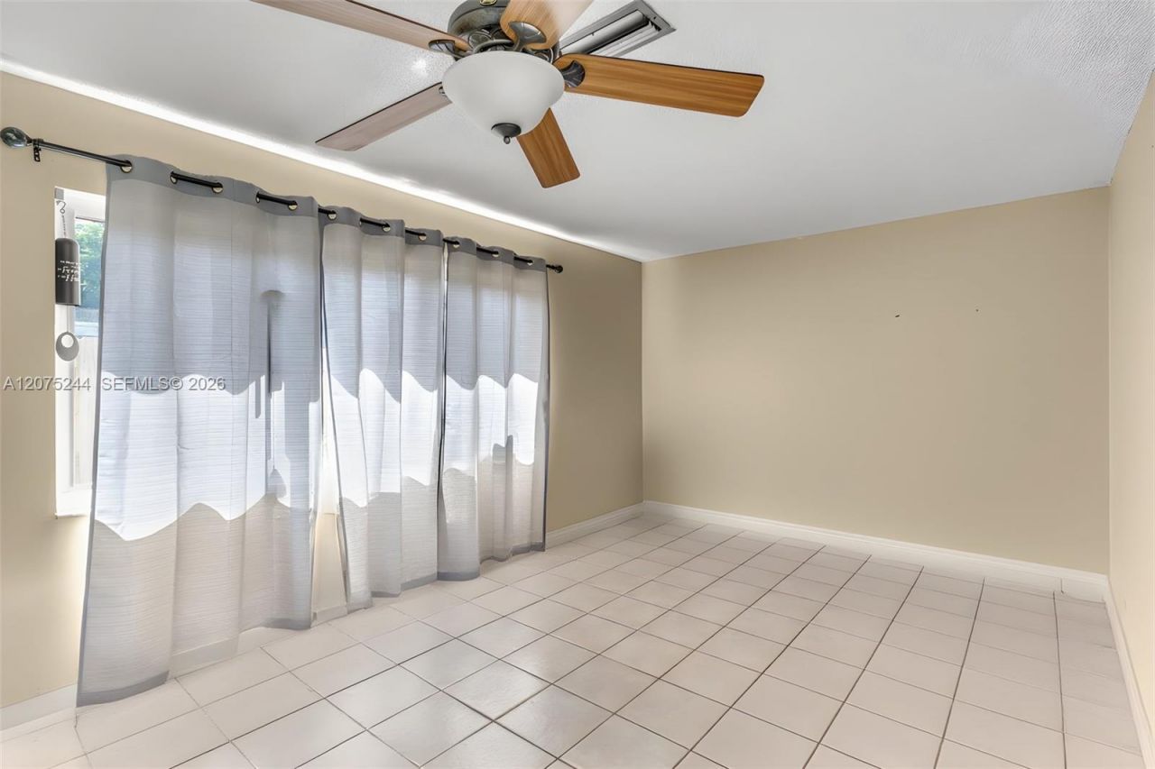 11740 NW 39th Pl , Sunrise, FL 33323 Photo