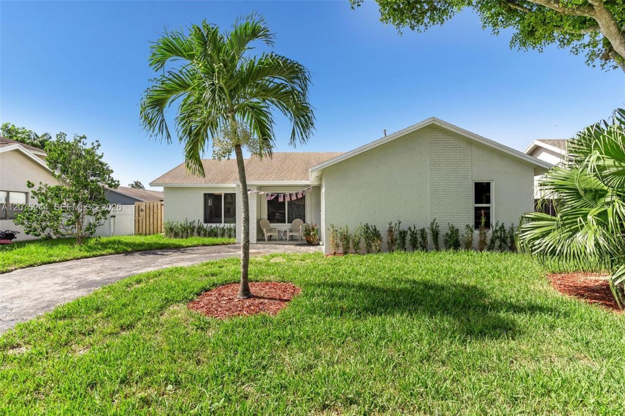 11740 NW 39th Pl , Sunrise, FL 33323 Photo