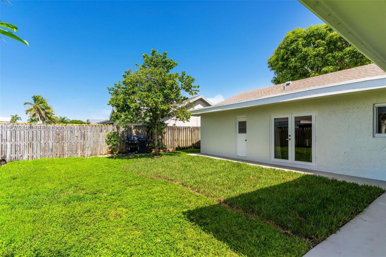 11740 NW 39th Pl , Sunrise, FL 33323 Photo