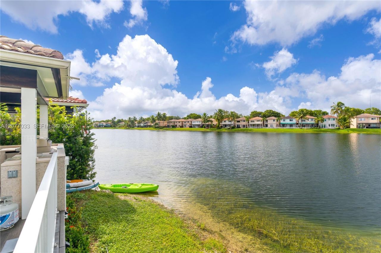 11101 NW 72nd Ter , Doral, FL 33178 Photo