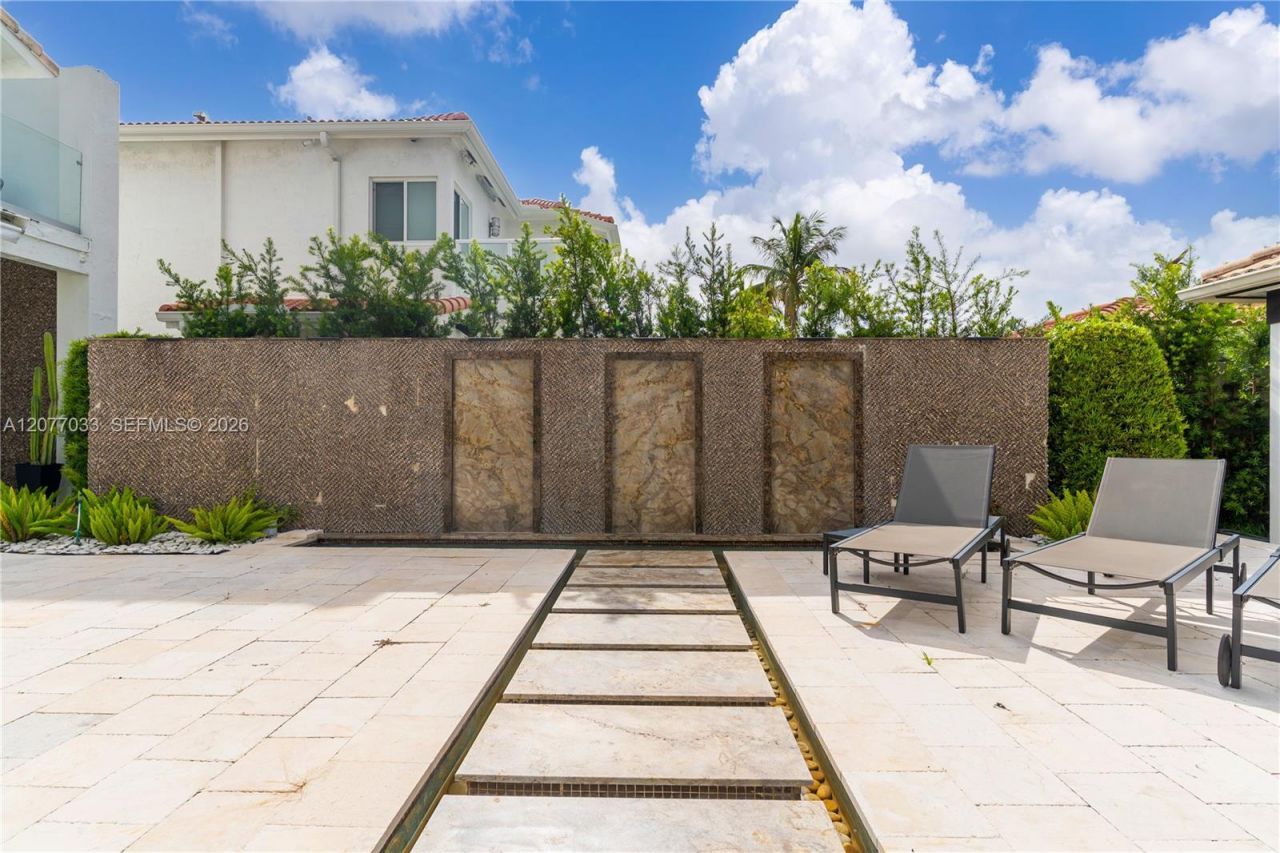11101 NW 72nd Ter , Doral, FL 33178 Photo