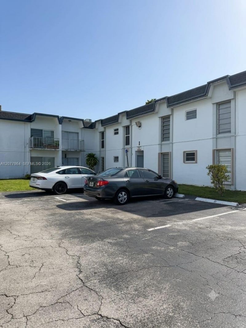 Please Call For Address, Unit J3, Miami, FL 33173 Photo