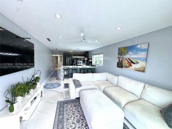 1428 Euclid Ave , Unit 207, Miami Beach, FL 33139