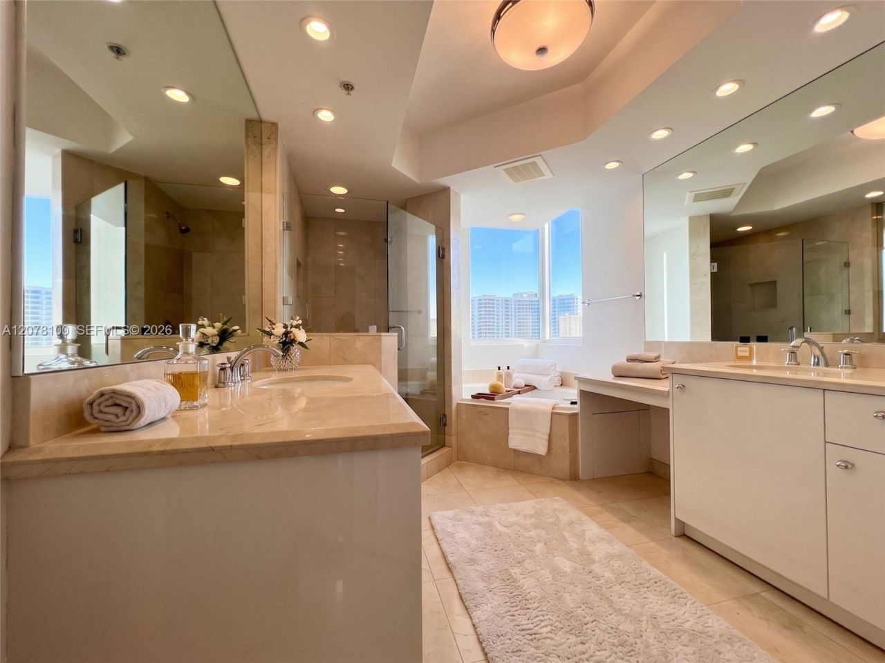 19400 Turnberry Way, Unit 312, Aventura, FL 33180 Photo
