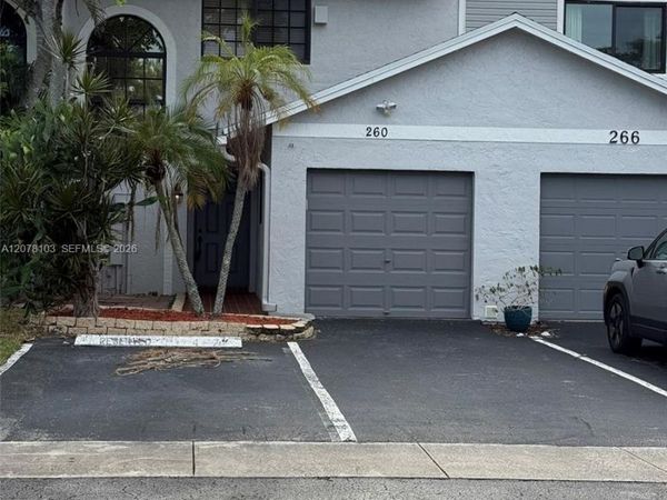 260 NW 106th Ter , Unit 260, Pembroke Pines, FL 33026