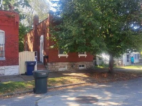 3723 Marine Avenue, St Louis, MO 63118