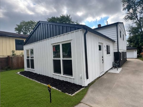 290 Merrill Avenue , Calumet City, IL 60409