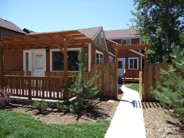 2805 W Moore St, Boise, ID 83702