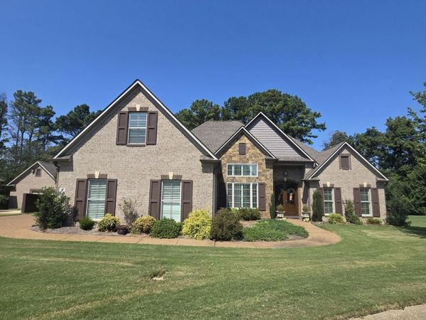 96 Rock Pointe Drive , Jackson, TN 38305