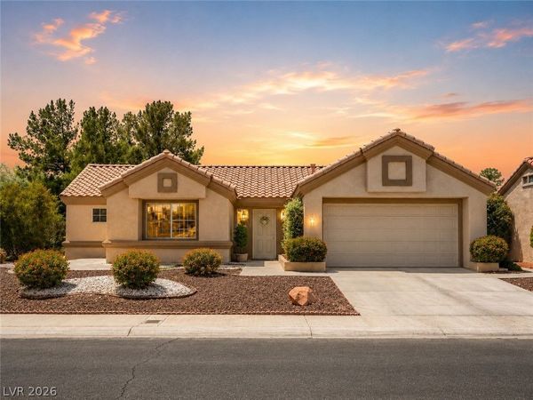 8613 Villa Ridge Drive , Las Vegas, NV 89134