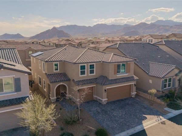 10909 Chipotle Avenue, Las Vegas, NV 89166