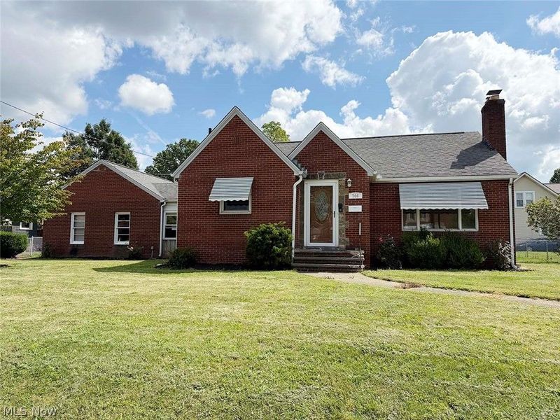 706 Broad Avenue NW, Canton, OH 44708 Photo 1