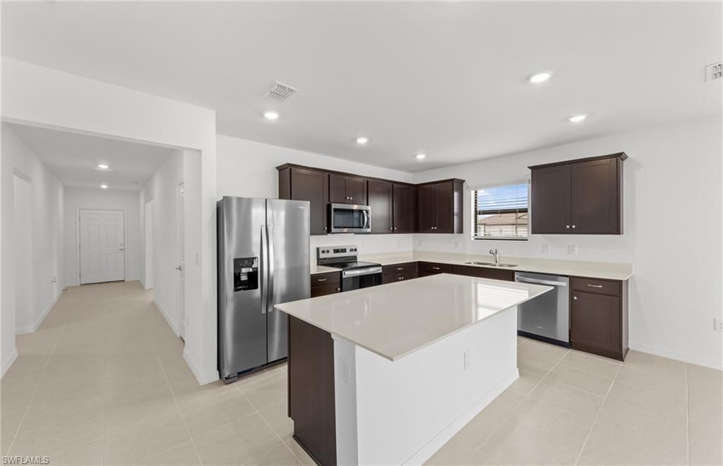 624 Oasis Lake Pl , Lehigh Acres, FL 33936 Photo