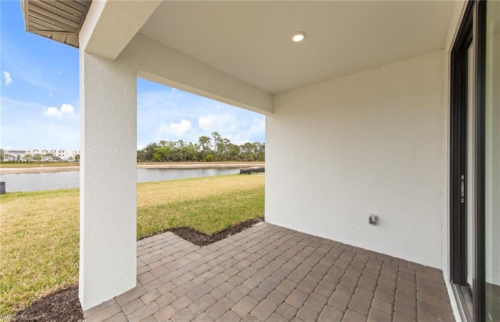 624 Oasis Lake Pl , Lehigh Acres, FL 33936 Photo