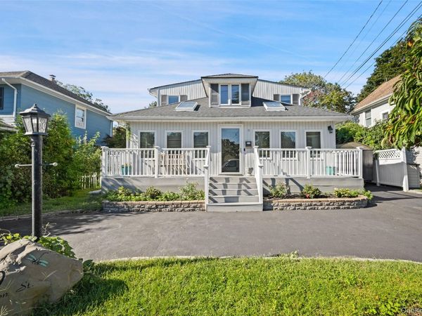 9 Watson Street, East Islip, NY 11730