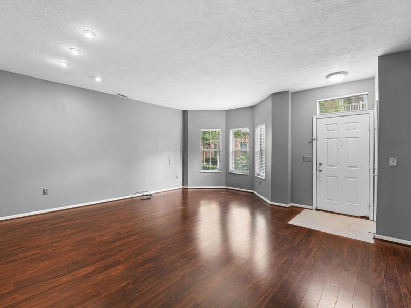 47 Victorian Gate Way, Columbus, OH 43215 Photo 6